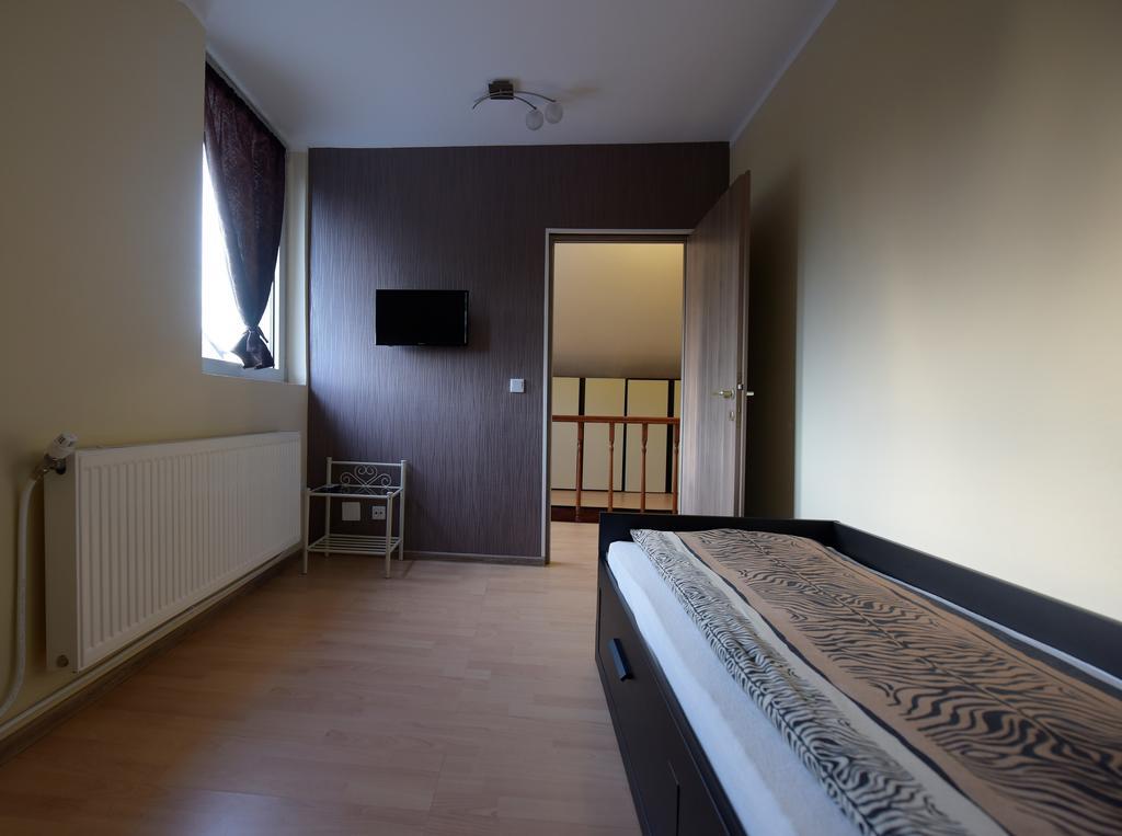 H & V Residence - Split Level Apartment Arad Luaran gambar